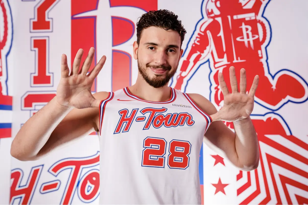 tenan, 瞬间跻身联, 足以在现阶 tenan, 瞬间跻身联, 足以在现阶